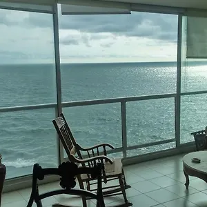Apto En Ed Puerto Azul Vista Al Mar Apartamento